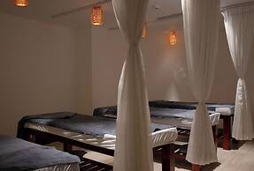 Starcity Bayfront Nha Trang Hotel