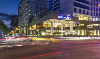 Starcity Bayfront Nha Trang Hotel