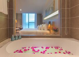 Starcity Bayfront Nha Trang Hotel