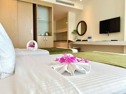 Starcity Bayfront Nha Trang Hotel