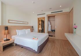 Starcity Bayfront Nha Trang Hotel