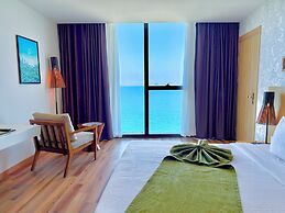 Starcity Bayfront Nha Trang Hotel