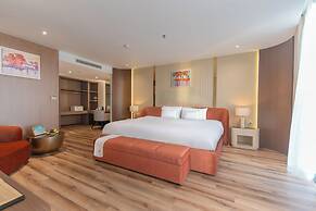 Starcity Bayfront Nha Trang Hotel