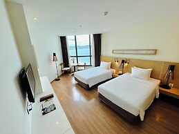Starcity Bayfront Nha Trang Hotel