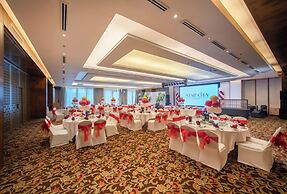 Starcity Bayfront Nha Trang Hotel
