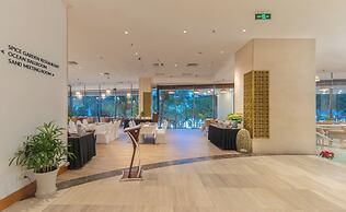 Starcity Bayfront Nha Trang Hotel