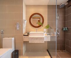 Starcity Bayfront Nha Trang Hotel