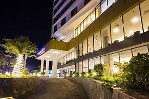Starcity Bayfront Nha Trang Hotel