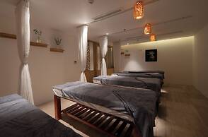 Starcity Bayfront Nha Trang Hotel