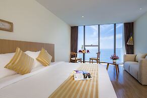Starcity Bayfront Nha Trang Hotel