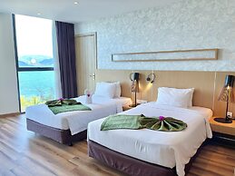 Starcity Bayfront Nha Trang Hotel