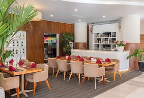 Starcity Bayfront Nha Trang Hotel