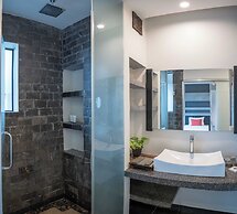 Central Suite Residence