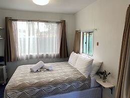 Tenterfield Lodge and Caravan Park