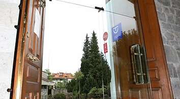 Hotel Puente Romano