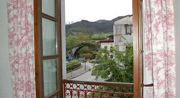 Hotel Puente Romano