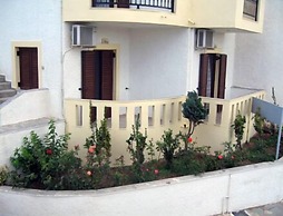 Flamingo Apartments