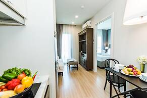 Dlux Condominium