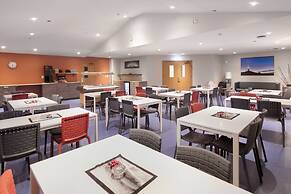Start Hostel