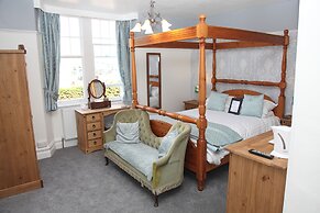 Kirkwood Guest House