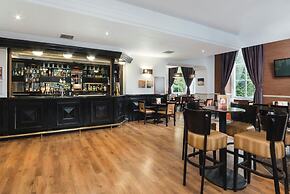 The Tarbet Hotel