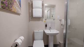 The Tarbet Hotel