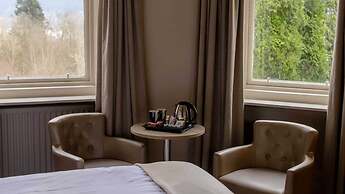 The Tarbet Hotel