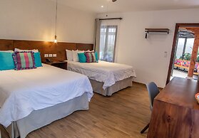 Las Camelias Inn