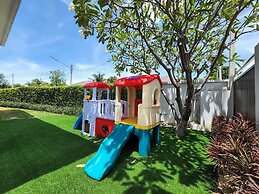 WE by Sirin Pool Villa Huahin