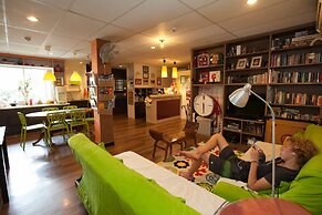 River City Inn - Hostel
