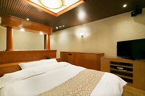 Hotel Luna Sennan - Adults Only
