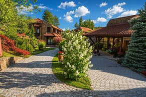 Aurora Resort & SPA