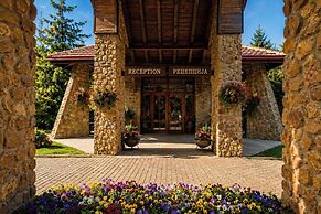 Aurora Resort & SPA