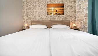 Tifani Luxury Rooms 2