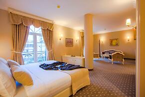 Lot Boutique Hotel