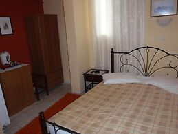 Hera Hotel
