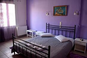 Hera Hotel