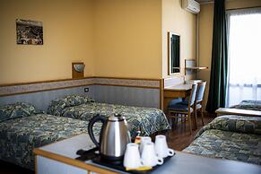 Hotel Route 9