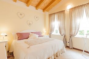 Nina Guest House