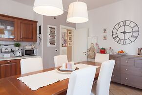 Nina Guest House
