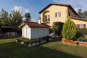 Nina Guest House
