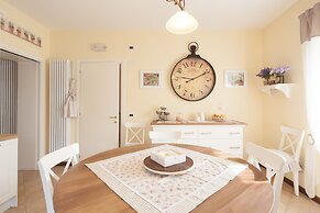 Nina Guest House