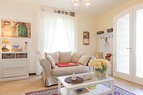 Nina Guest House