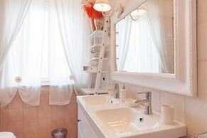 Nina Guest House