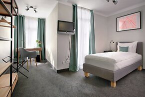 Hotel Rotkreuzplatz