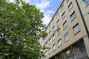 Hotel Rotkreuzplatz