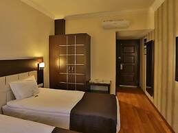Garni Hotel
