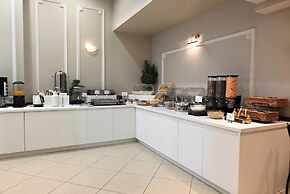 Achillion Hotel