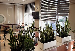 Achillion Hotel