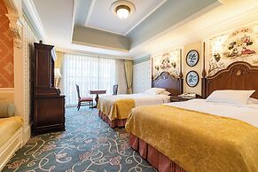 Tokyo Disneyland Hotel